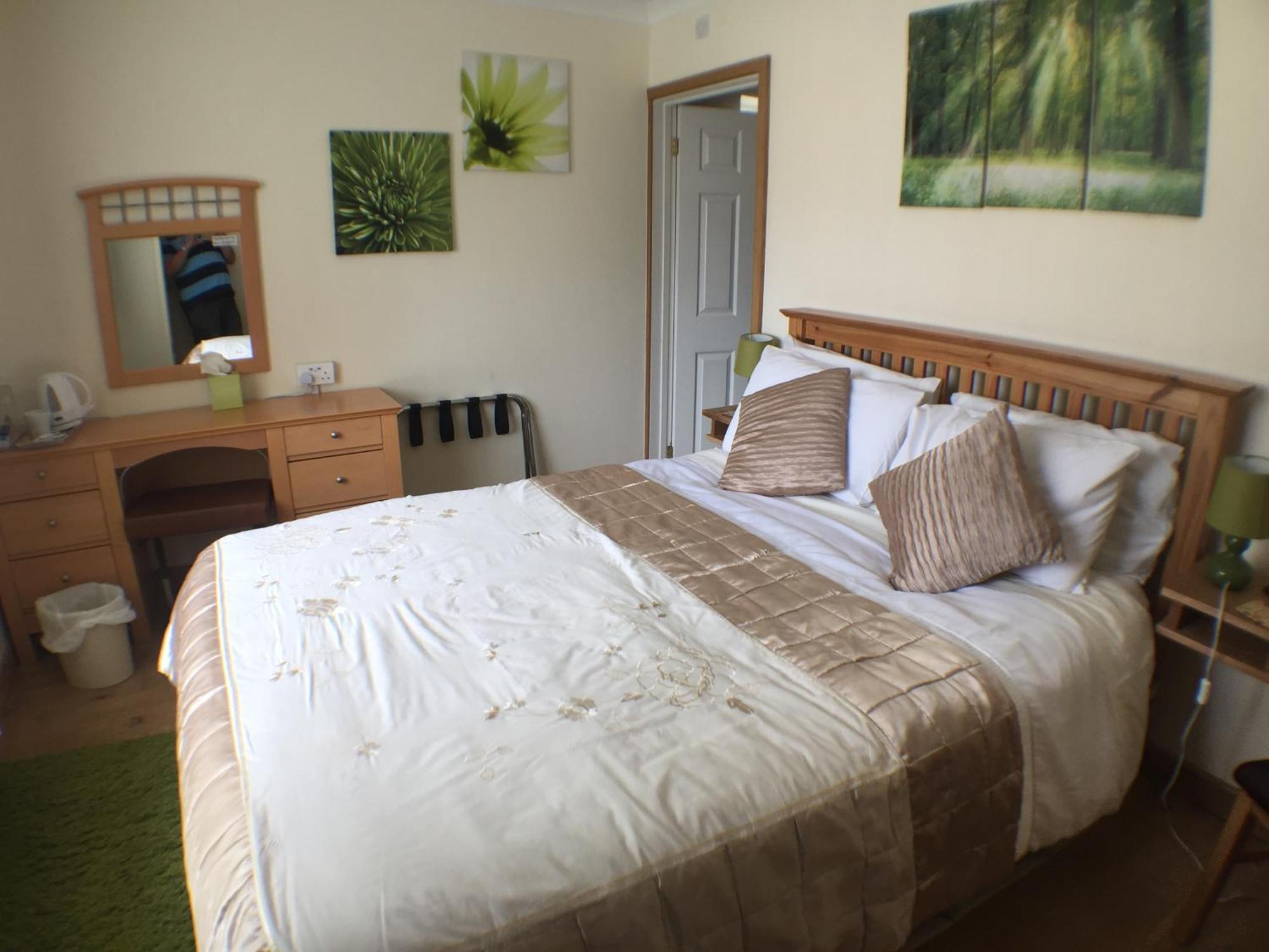The Westwoods Bed & Breakfast Екстериор снимка