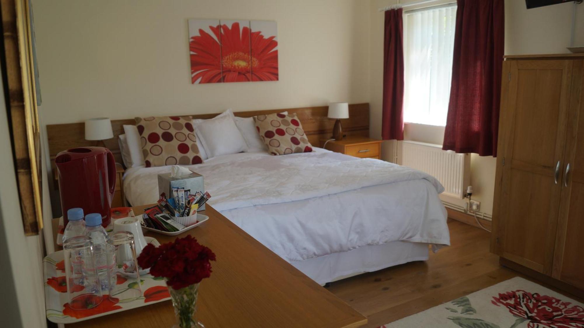 The Westwoods Bed & Breakfast Екстериор снимка